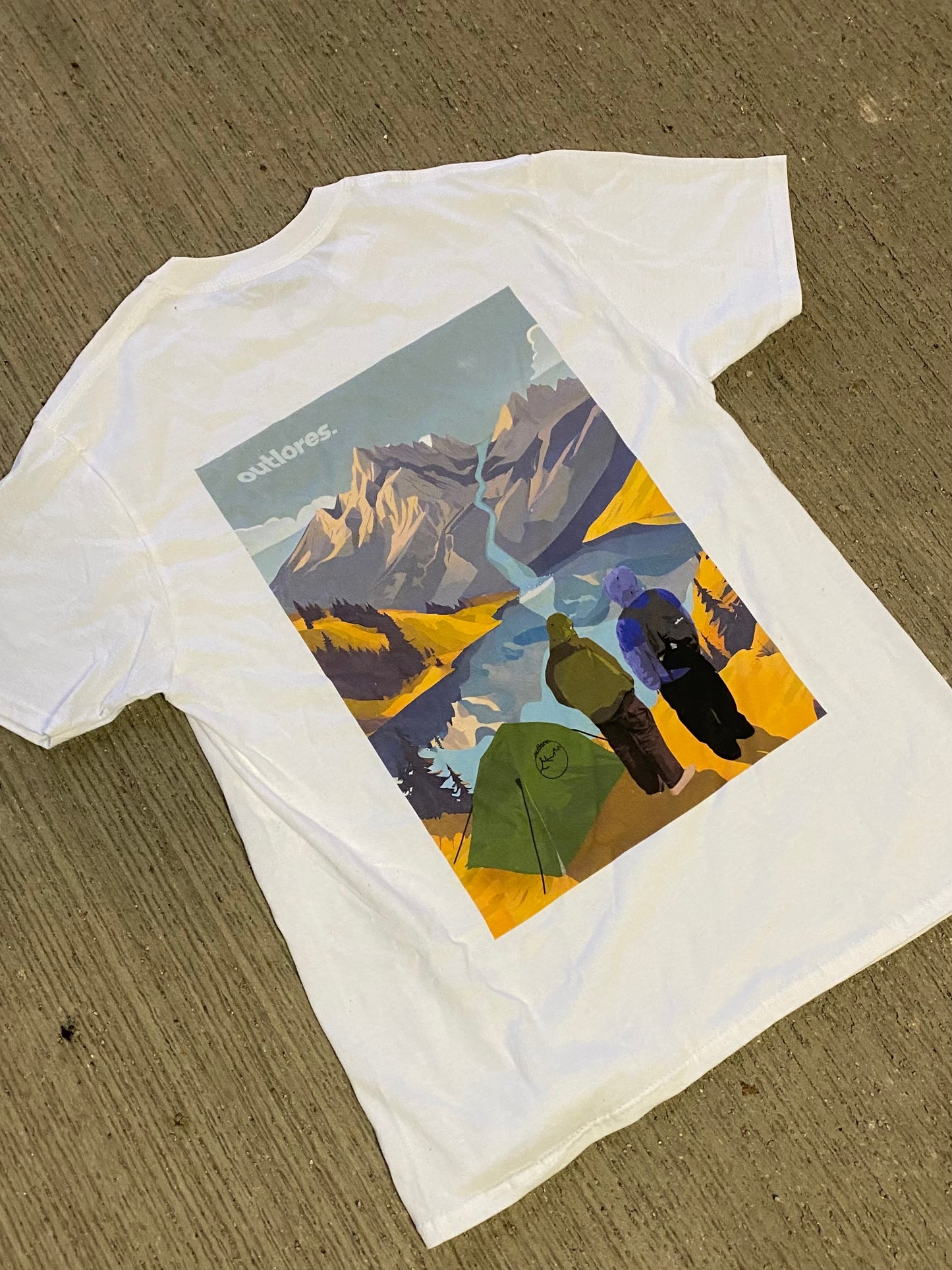 Hiking tee